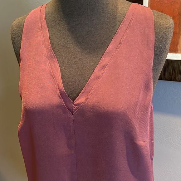 Banana Republic purple fig double layer V front & back neckline sleeveless top. - Picture 2 of 5
